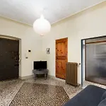 Grazioso Trilocale Vicino Museo Galata Janov