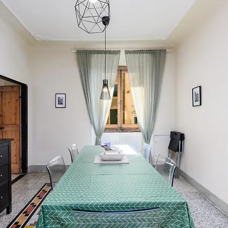 Apartment Grazioso Trilocale Vicino Museo Galata