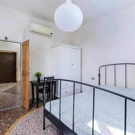 Apartment Grazioso Trilocale Vicino Museo Galata Genoa